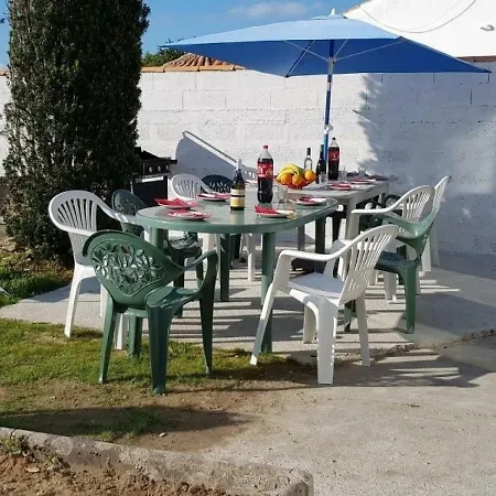3 Pieces- Couchages - *